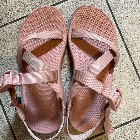 Pink Chaco’s - Picture 2 of 4